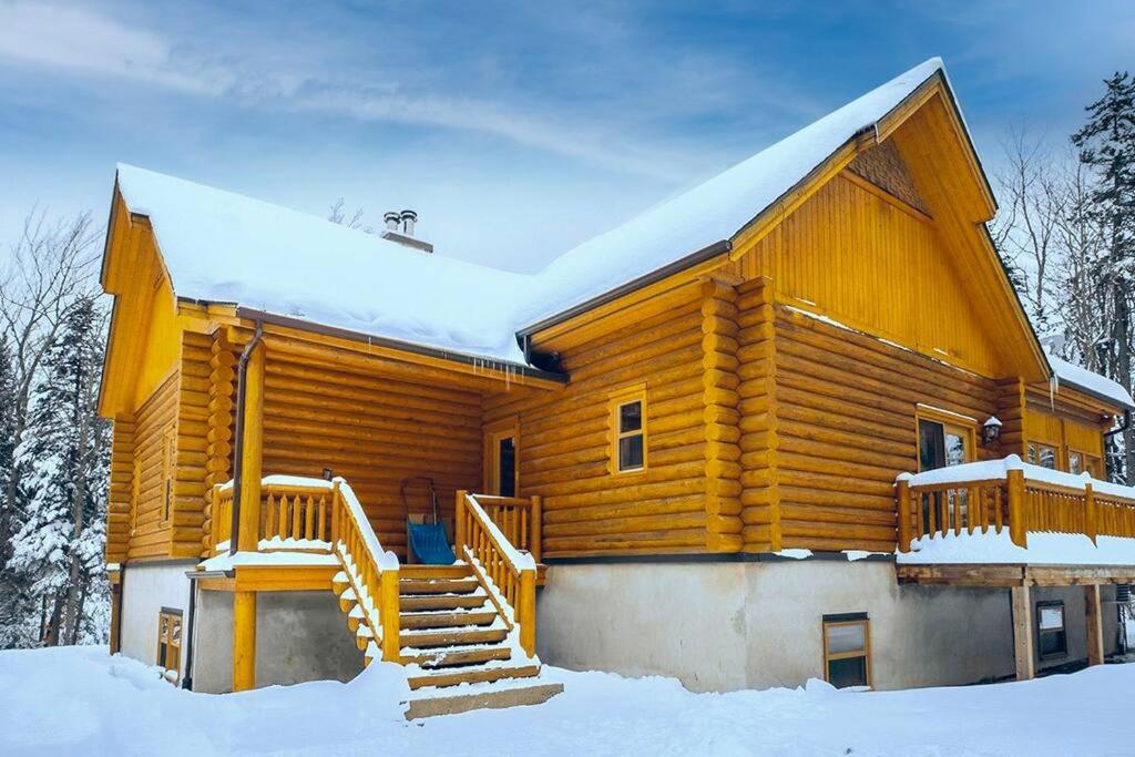 Chalet Golden Bear - Fiddler Lake