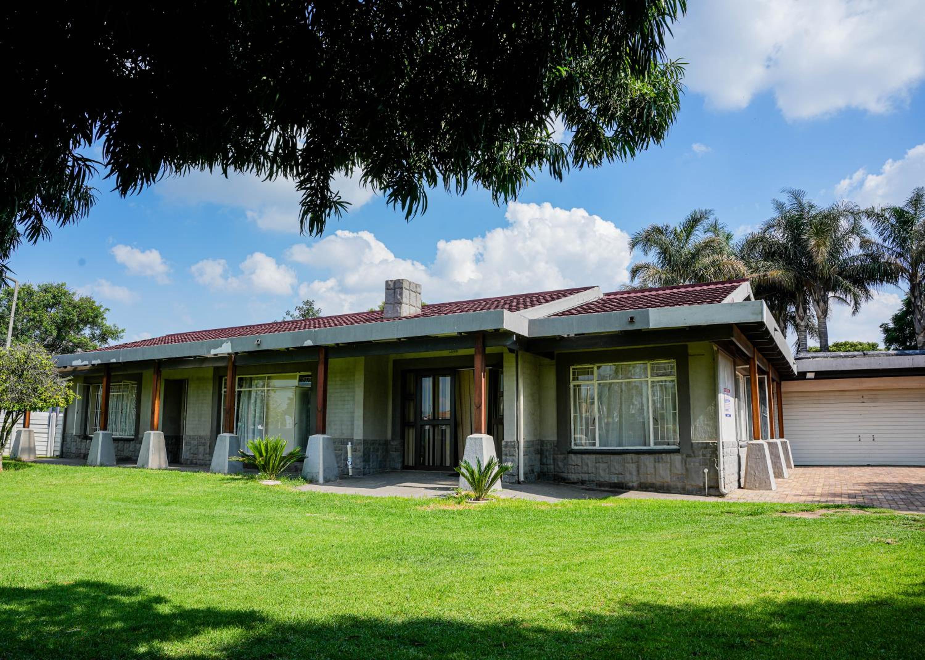 SAR GUESTHOUSE