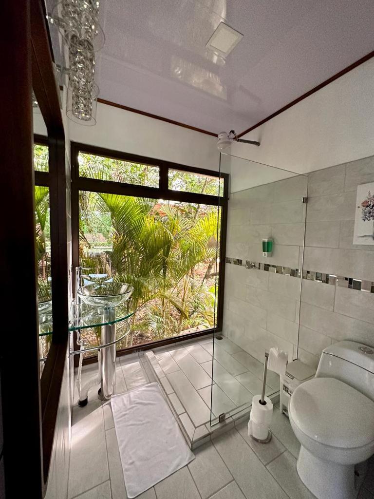 CABAÑAS DEL LAGO / BUNGALOWS
