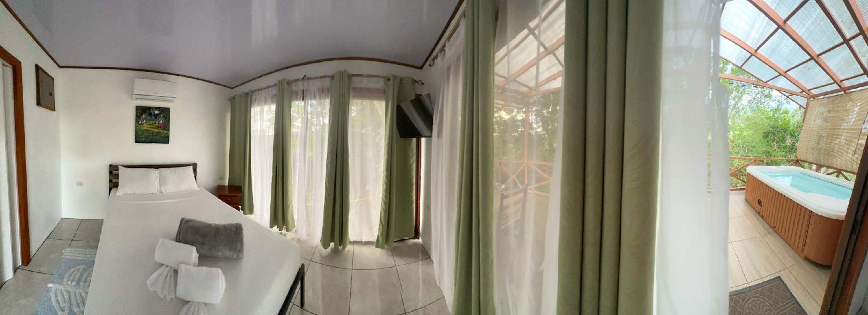 CABAÑAS DEL LAGO / BUNGALOWS