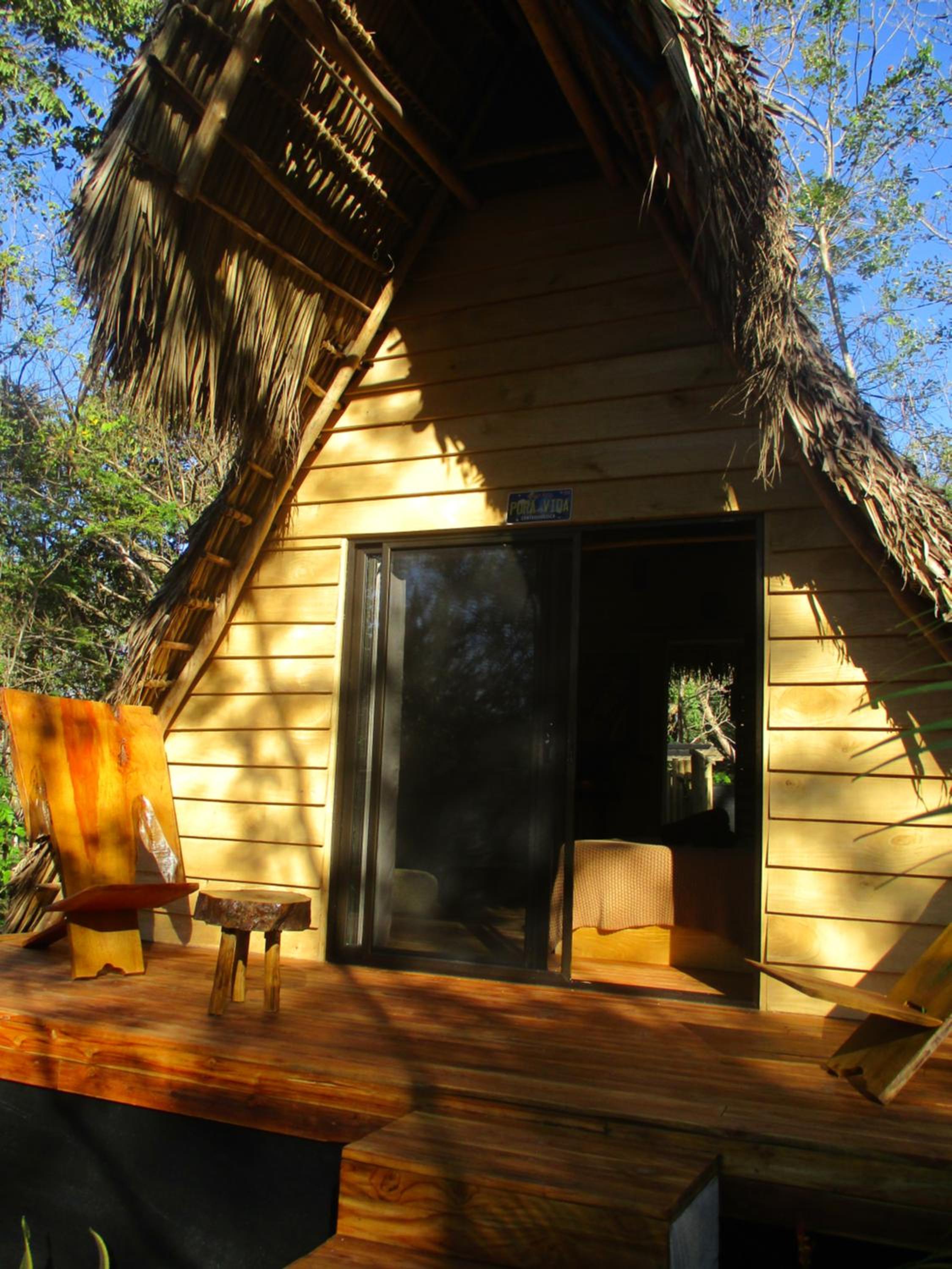 Cabinas de Lou Eco Lodge TAMARINDO