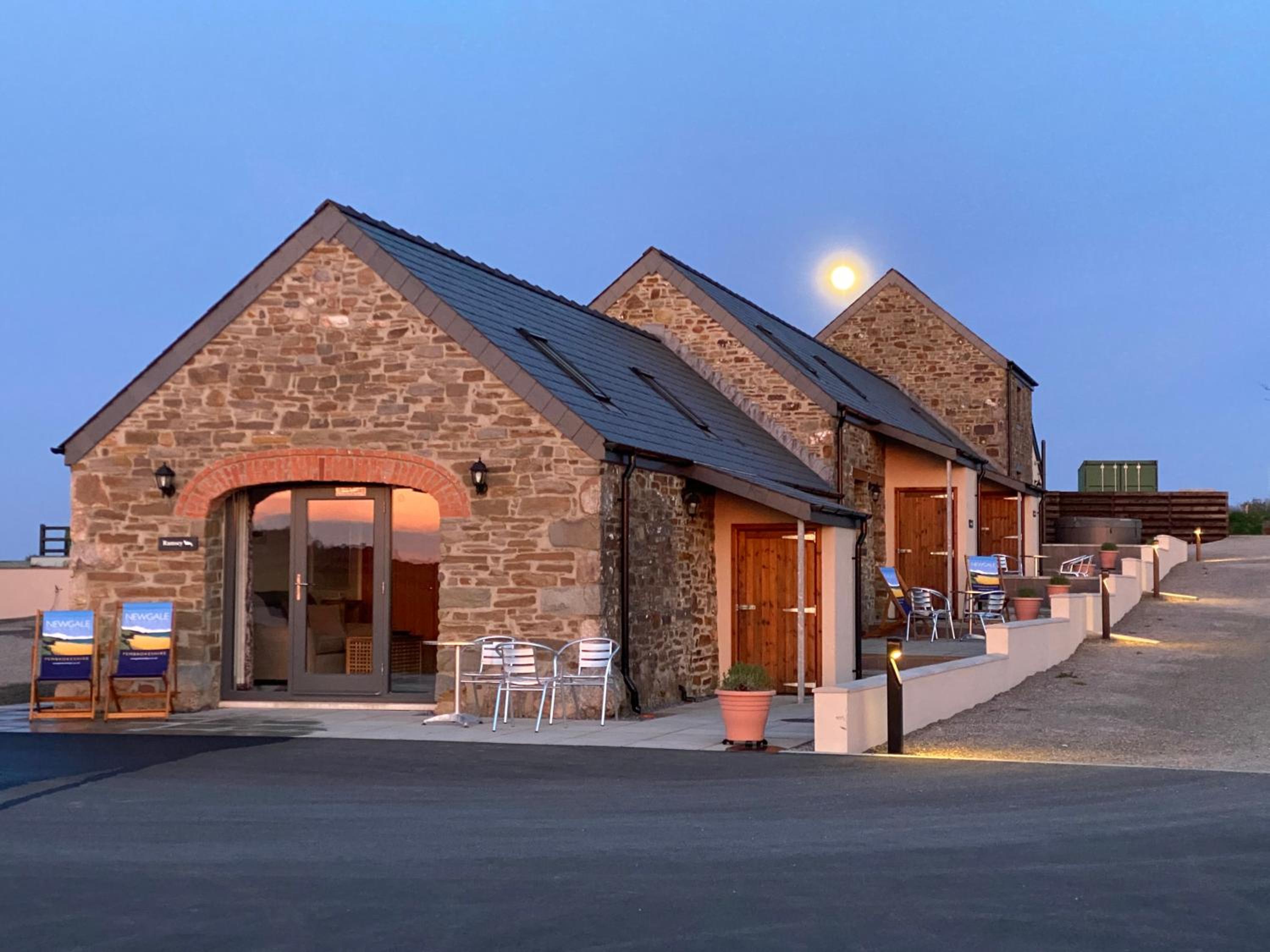 Ramsey Sea View Cottage - Dog Friendly