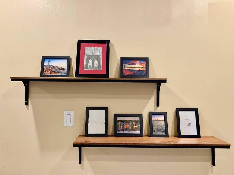 Large Townhouse, Lower Floor with AC, City Center