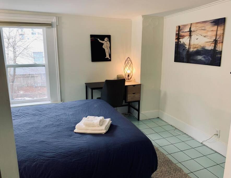 Comfy Apt, Top Floor, Excellent Kitchen