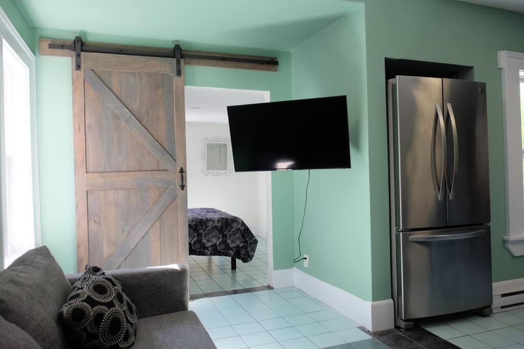 Comfy Apt, Top Floor, Excellent Kitchen