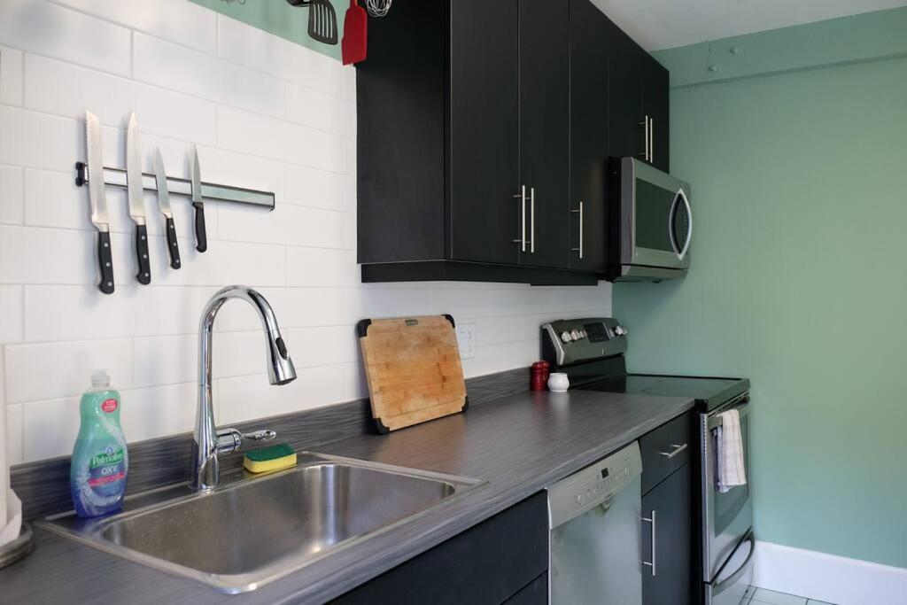 Comfy Apt, Top Floor, Excellent Kitchen