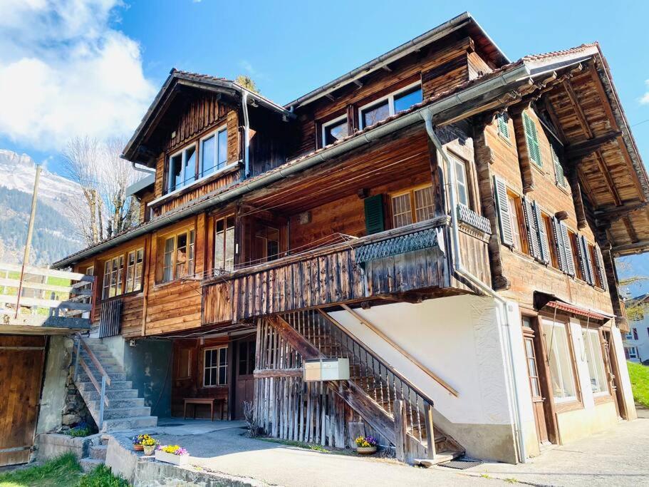 Cozy Apartment in Vintage House in Kandersteg