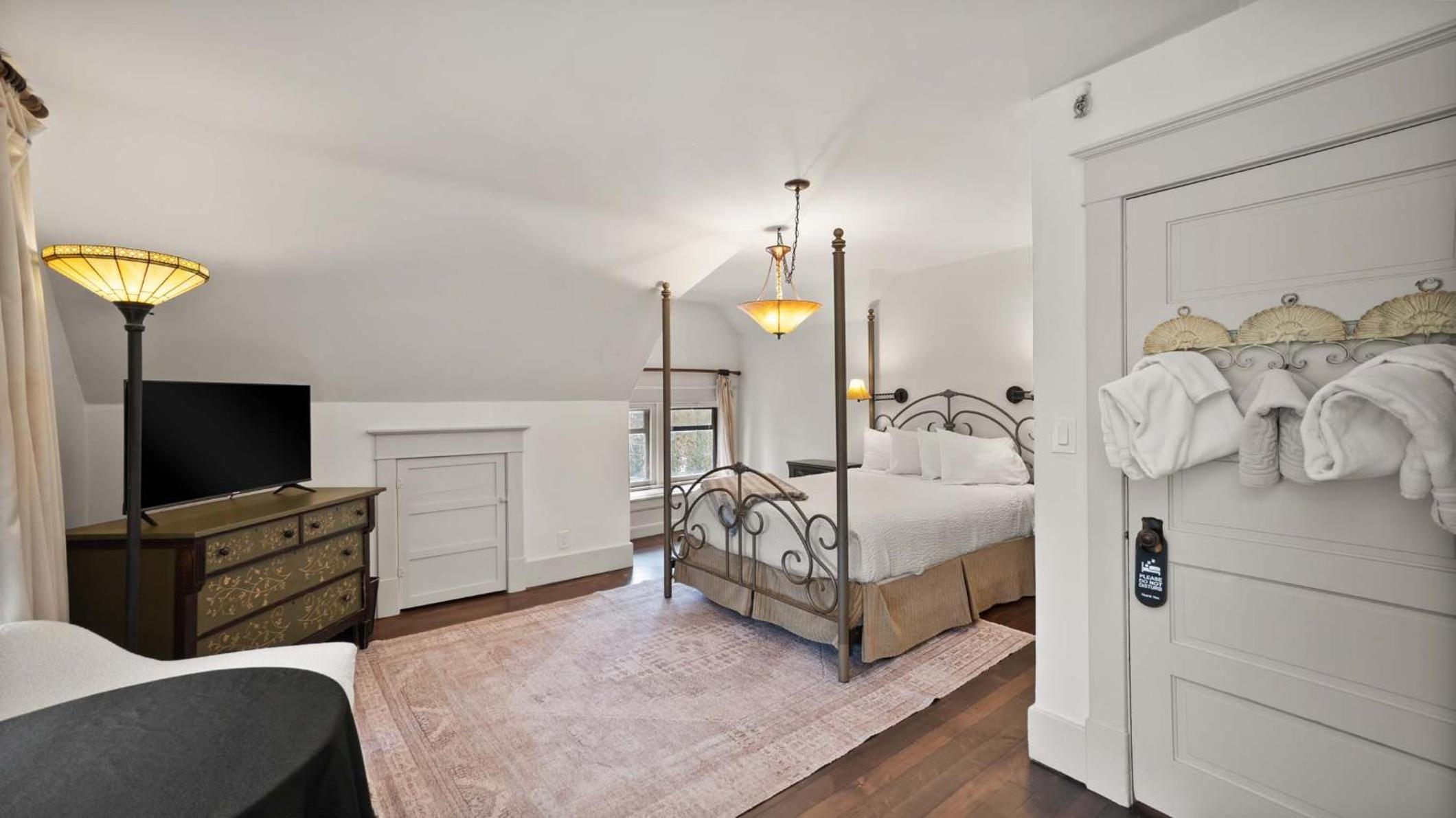 Greenbriar Inn, photo 29