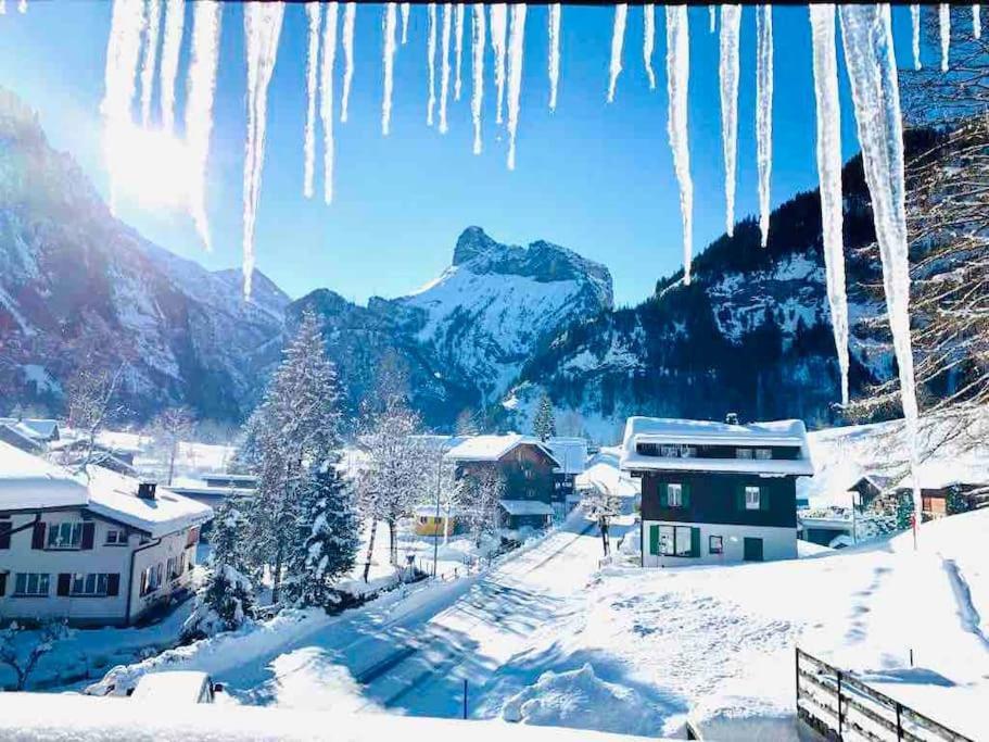 Cozy Apartment in Vintage House in Kandersteg