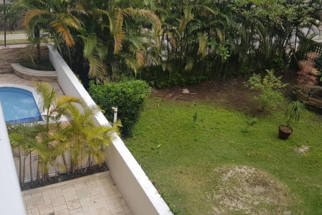 Apartamento Riviera Completo Espaçoso Varanda Gourmet e Praia a 150 m