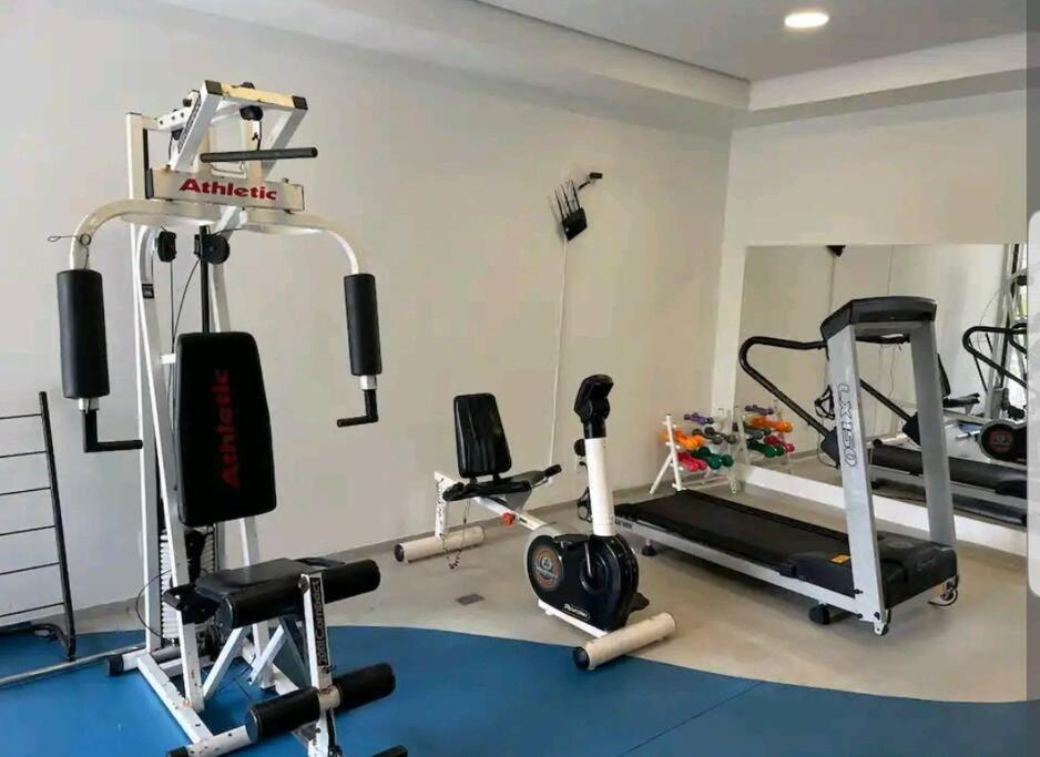 Apartamento Riviera Completo Espaçoso Varanda Gourmet e Praia a 150 m