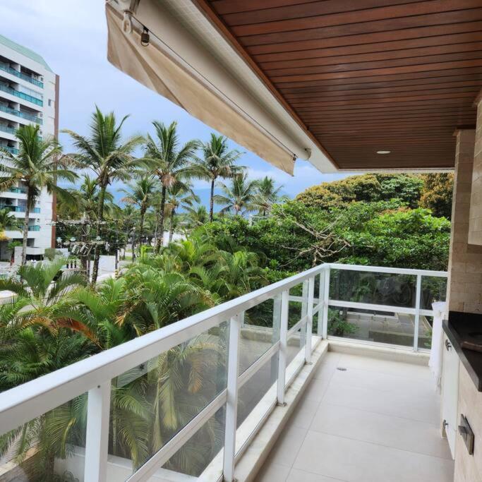 Apartamento Riviera Completo Espaçoso Varanda Gourmet e Praia a 150 m
