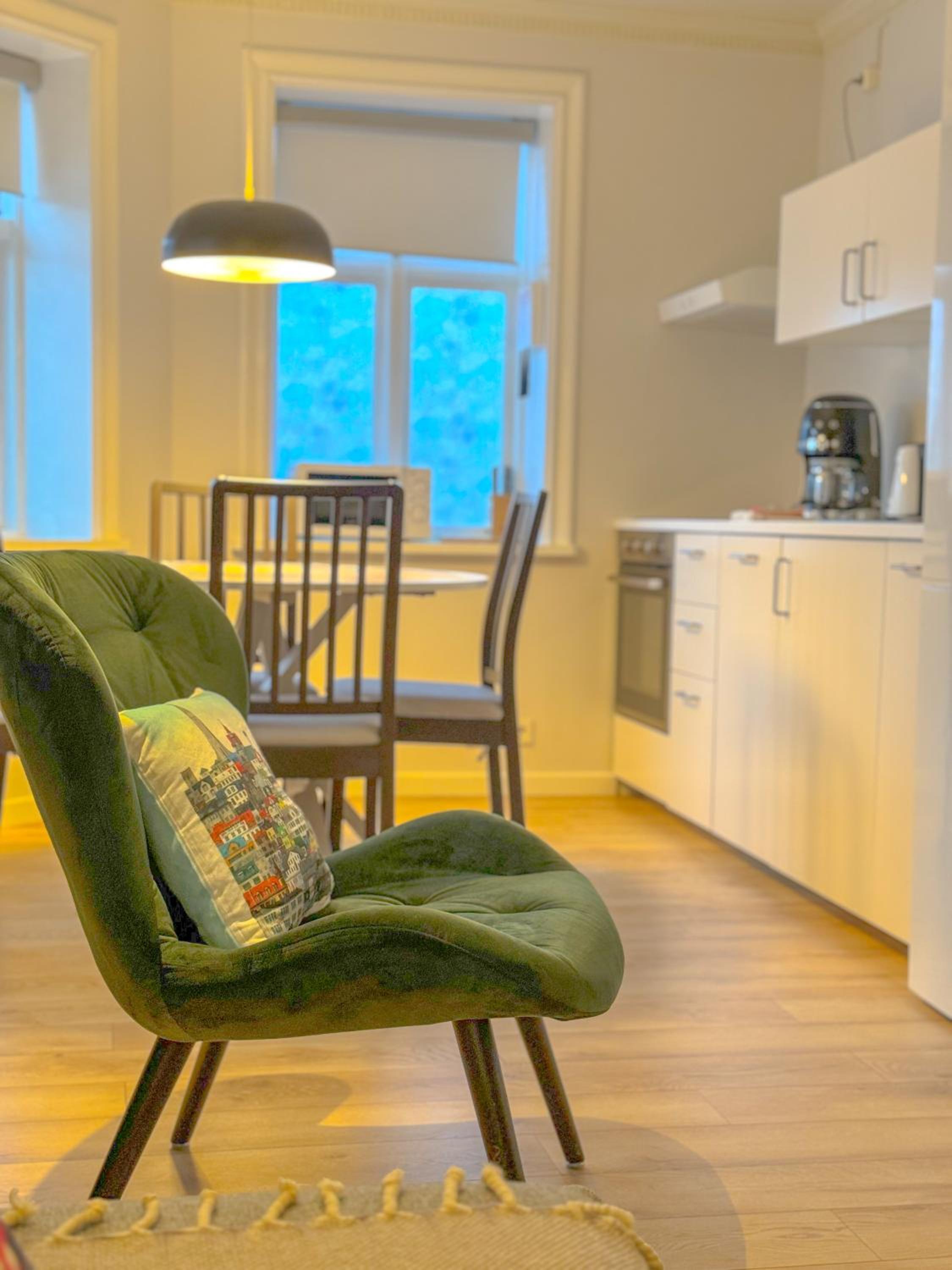 Enjoy Reykjavík Yellow Door Apartment view 2