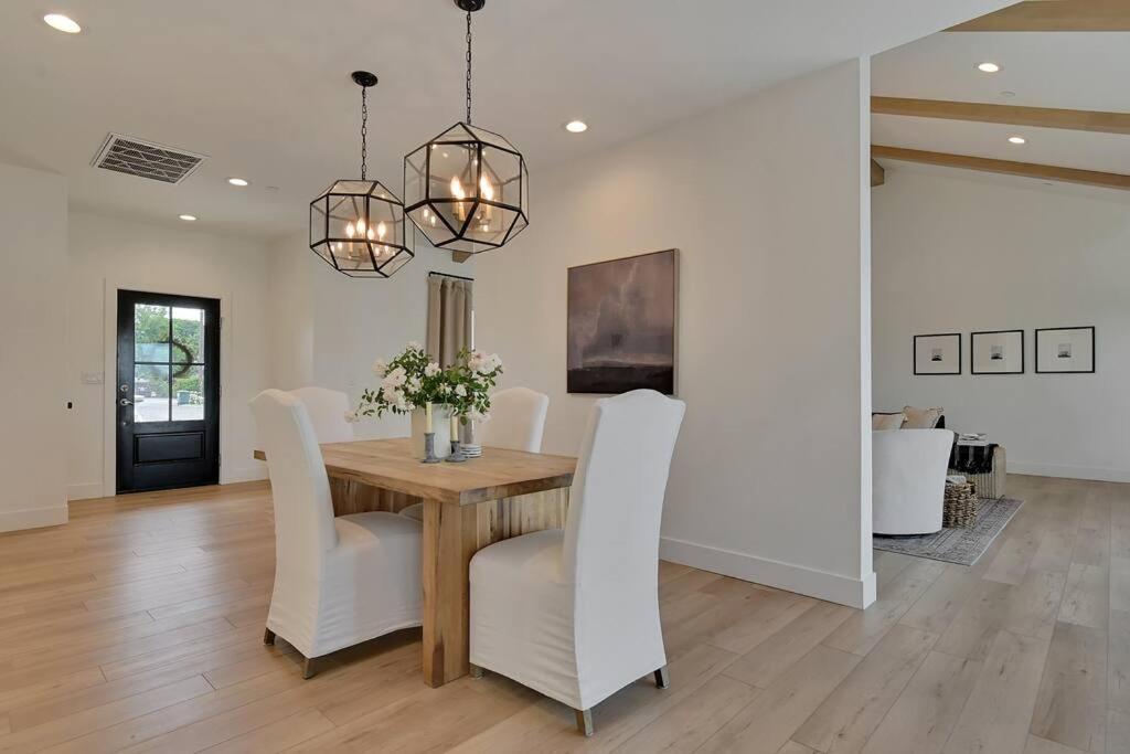 The Modern Farmhouse