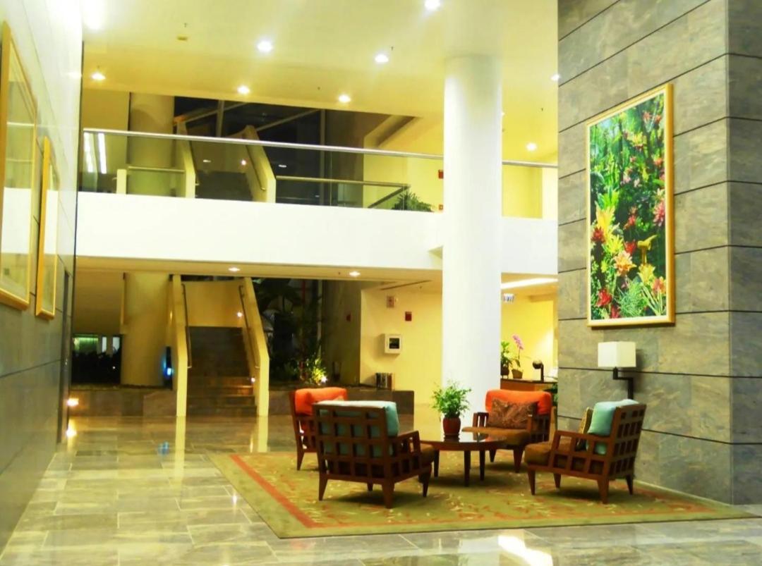 Moana Luxury Residence