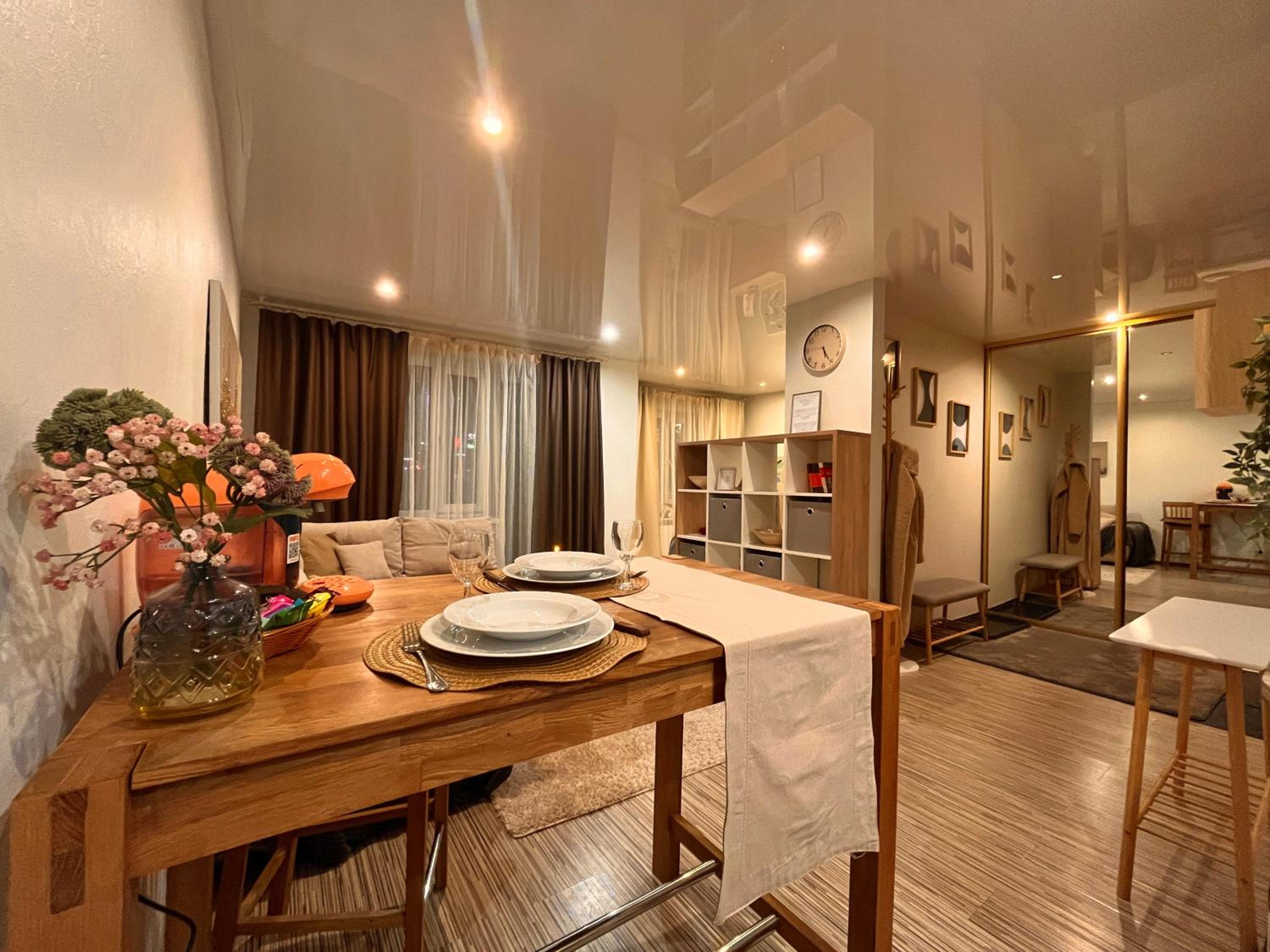 Studio First floor with Balcony City Center view 2
