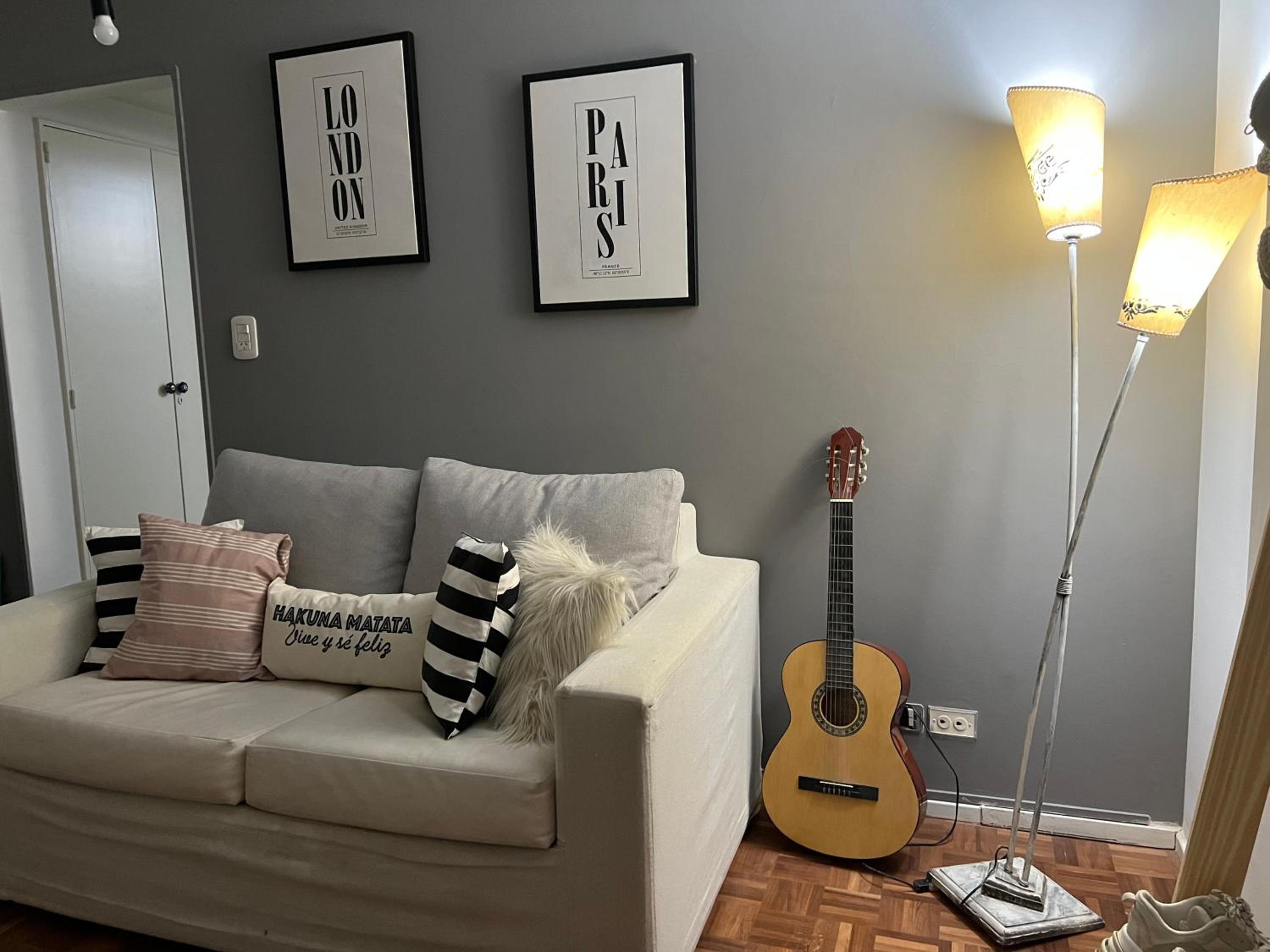 Recoleta stop apartment