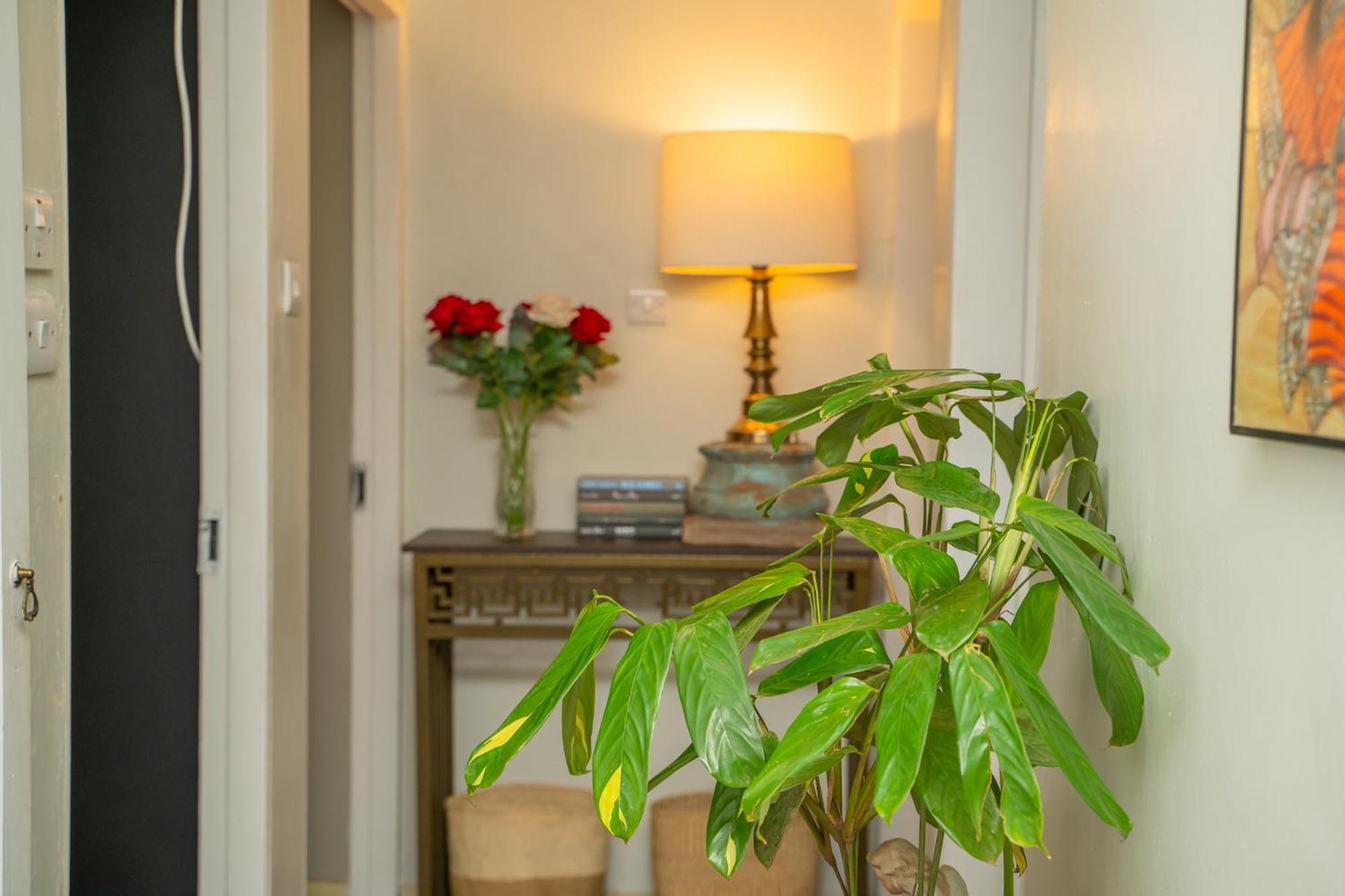 Airport Oasis: 3 bed apartment view 2