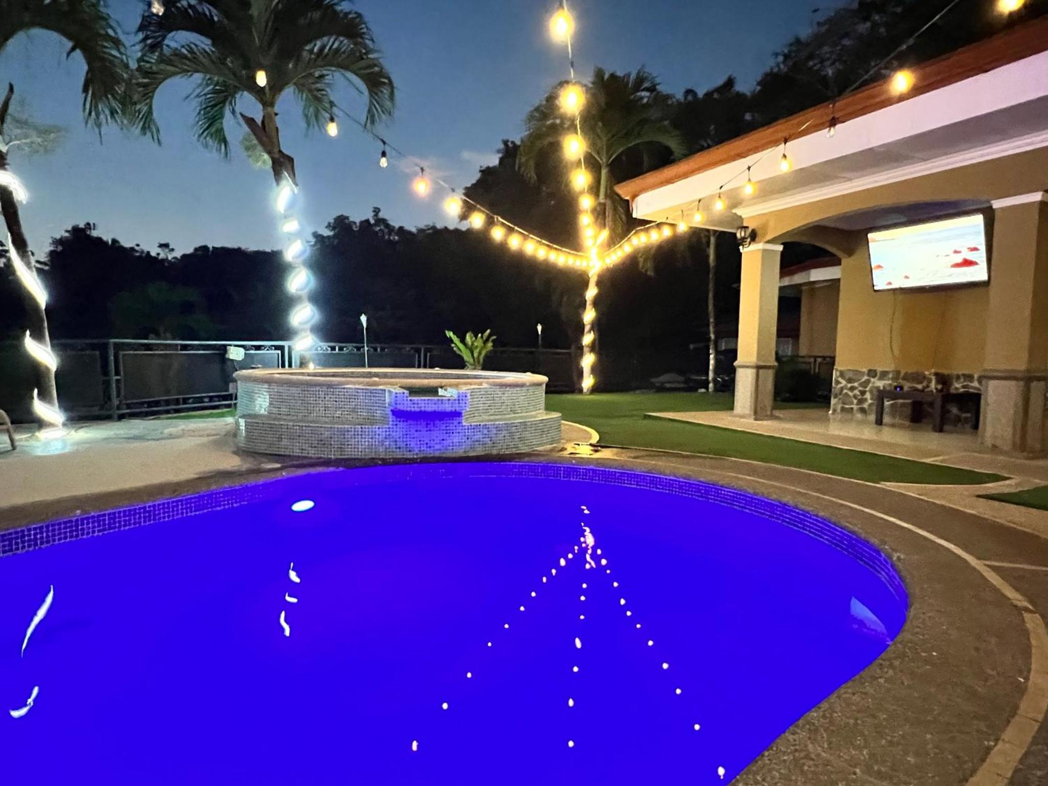 Los Amigos Luxury Villa