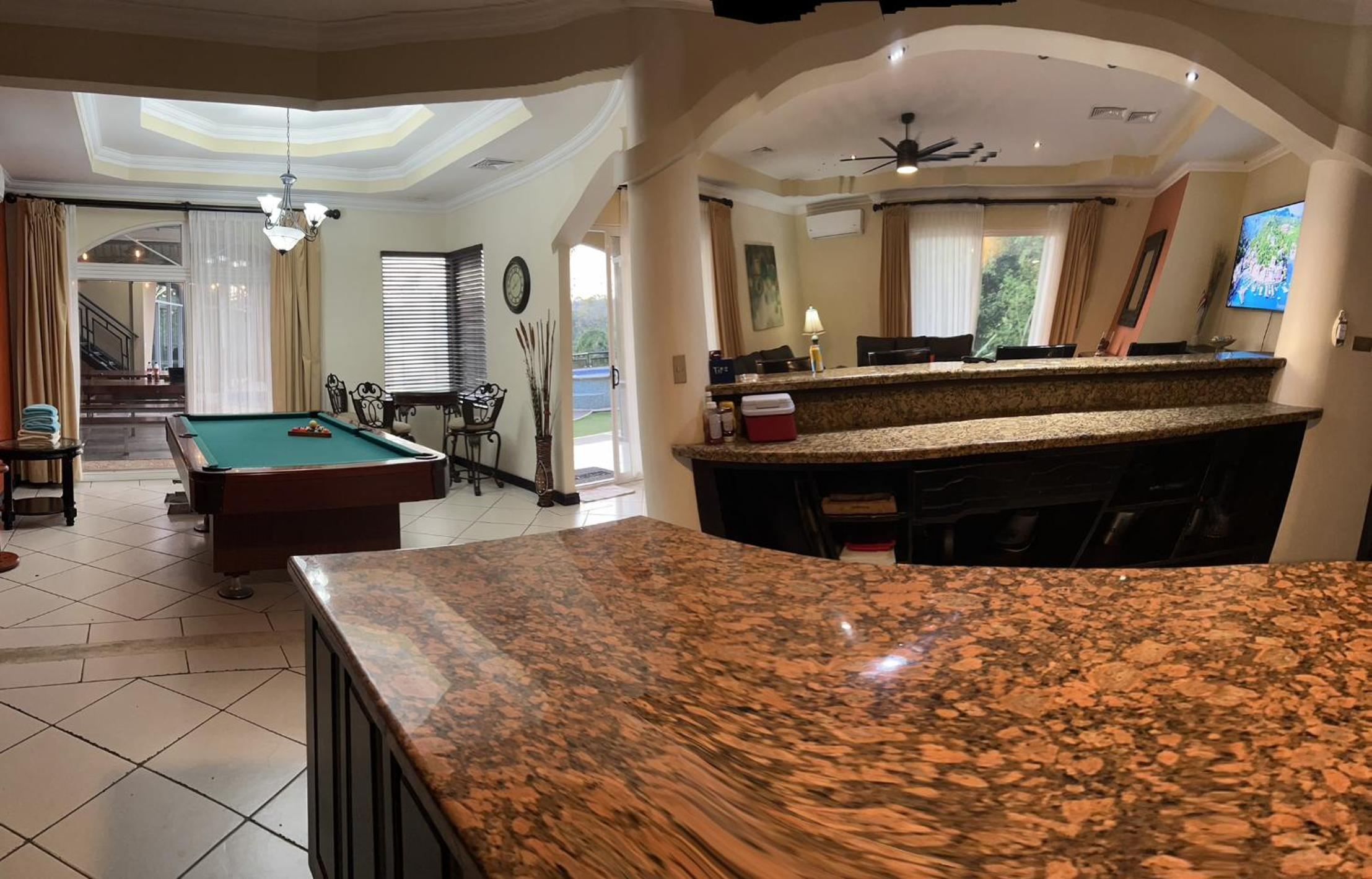Los Amigos Luxury Villa