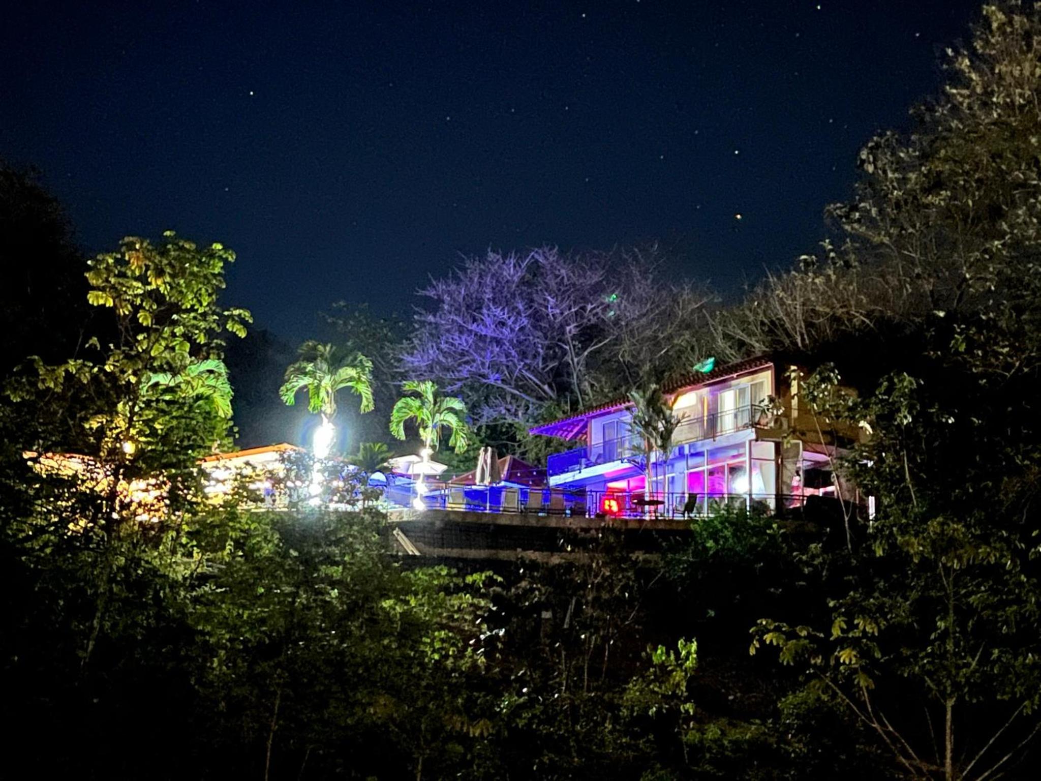 Los Amigos Luxury Villa