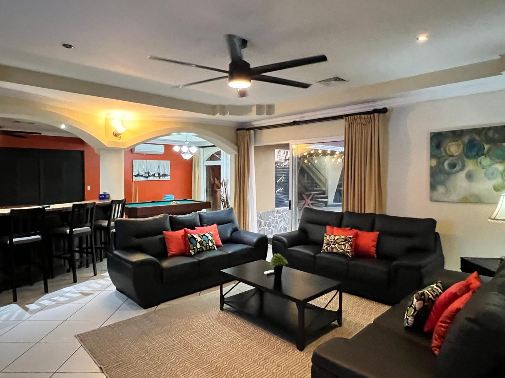 Los Amigos Luxury Villa