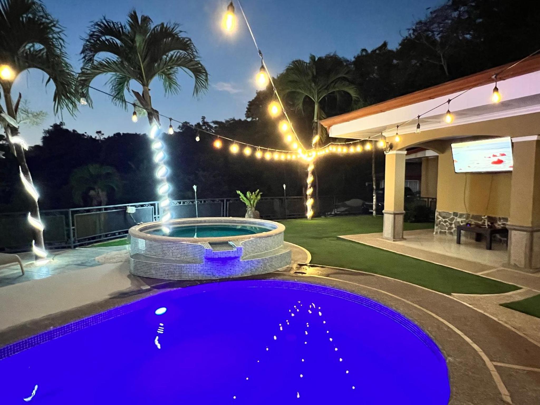 Los Amigos Luxury Villa