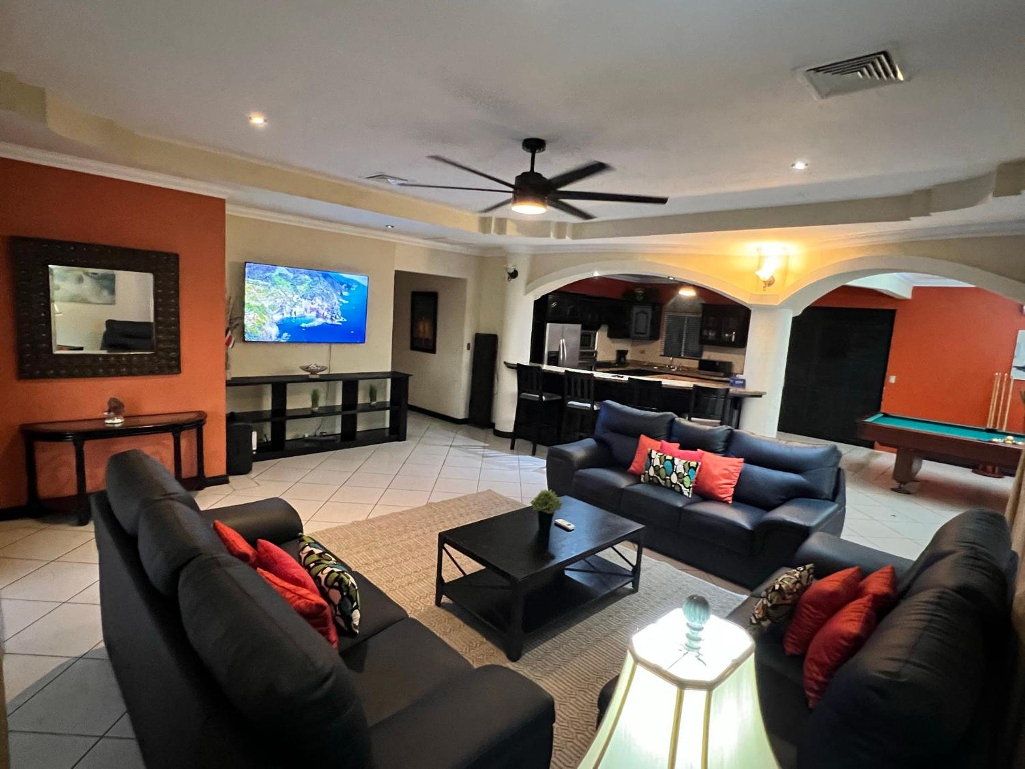 Los Amigos Luxury Villa