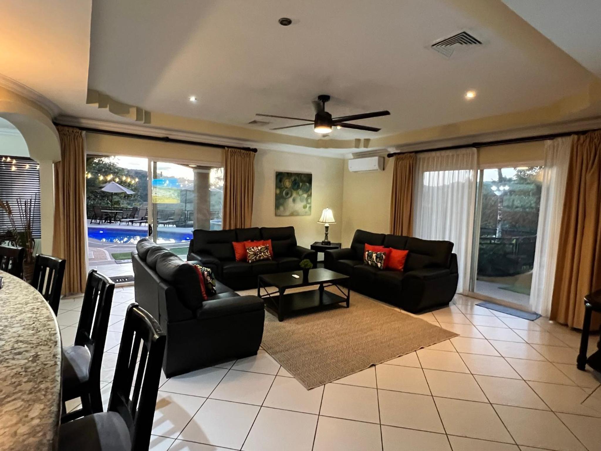 Los Amigos Luxury Villa
