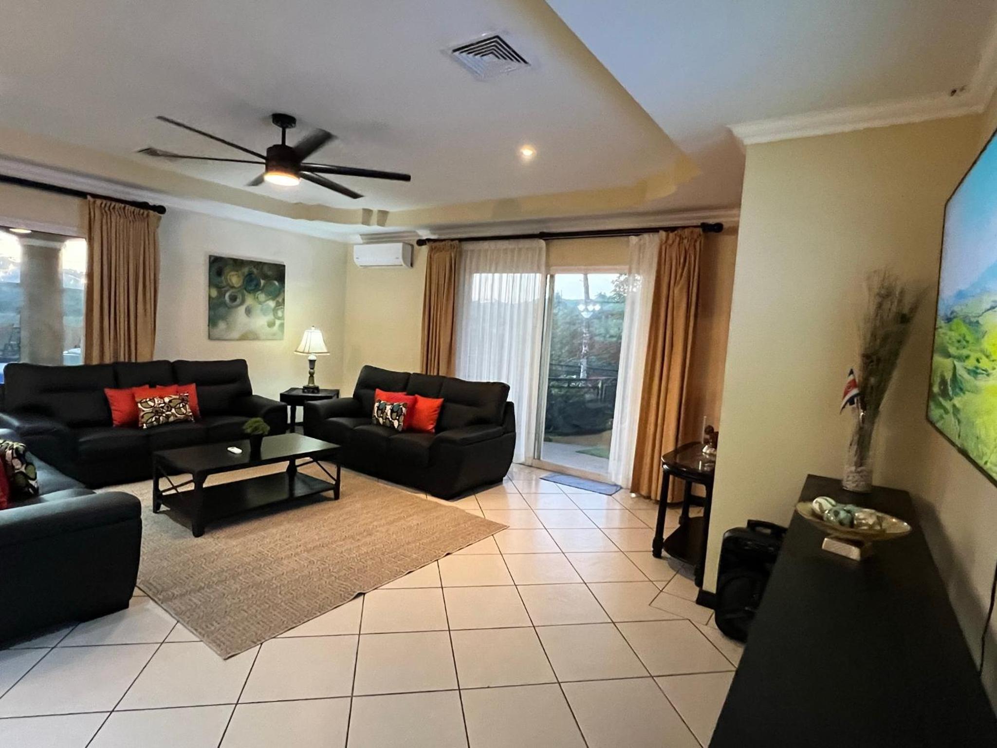 Los Amigos Luxury Villa
