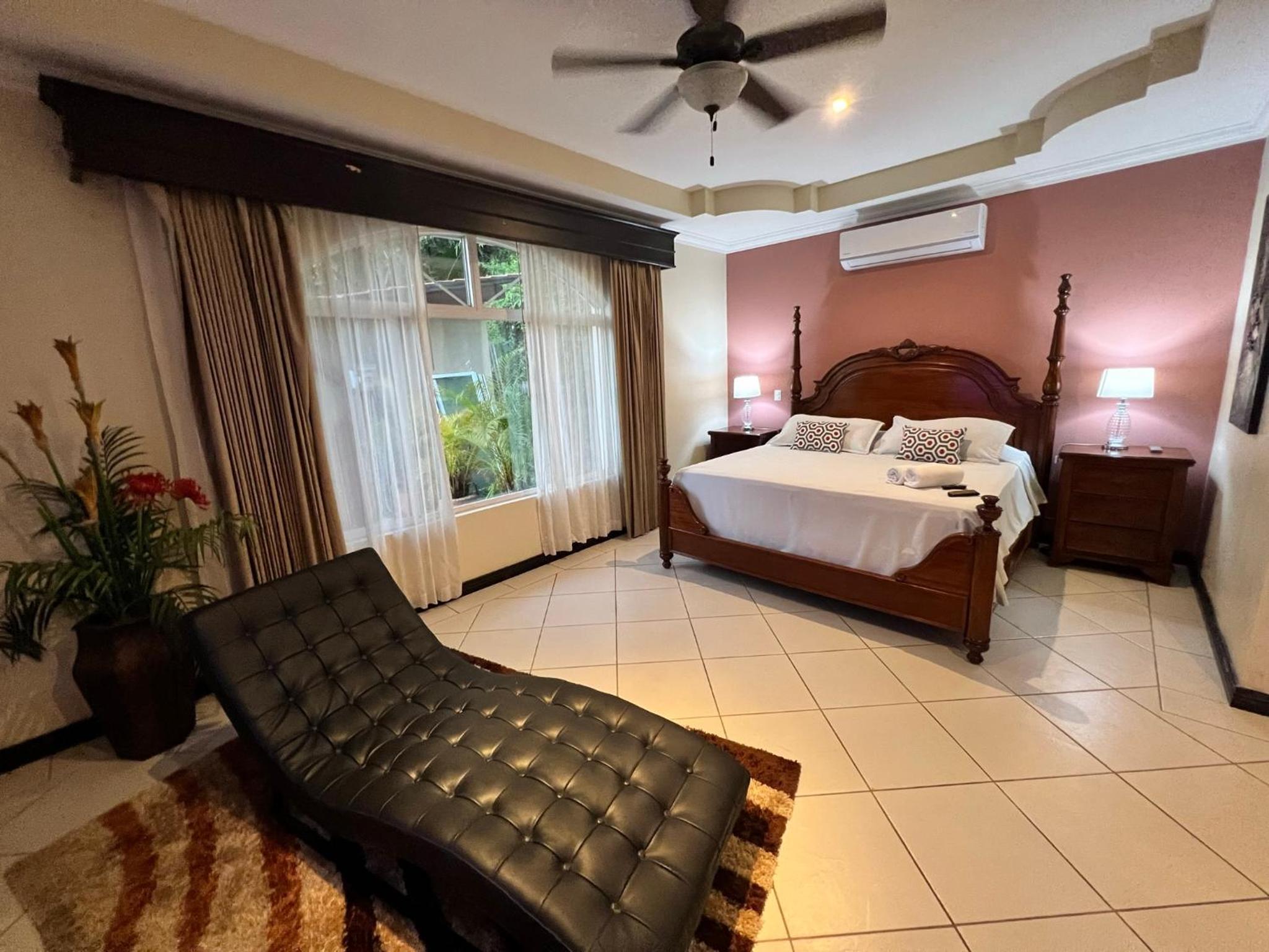 Los Amigos Luxury Villa
