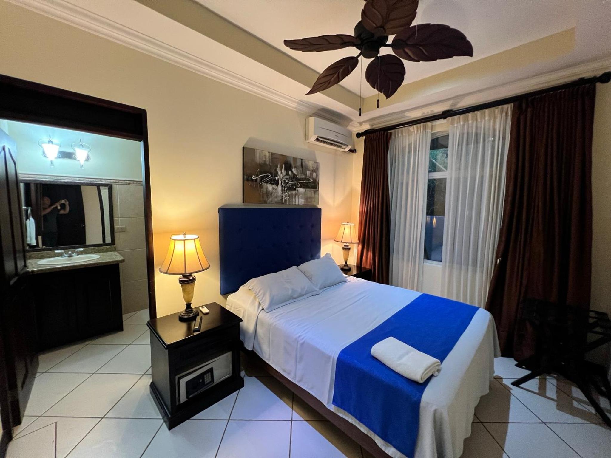 Los Amigos Luxury Villa