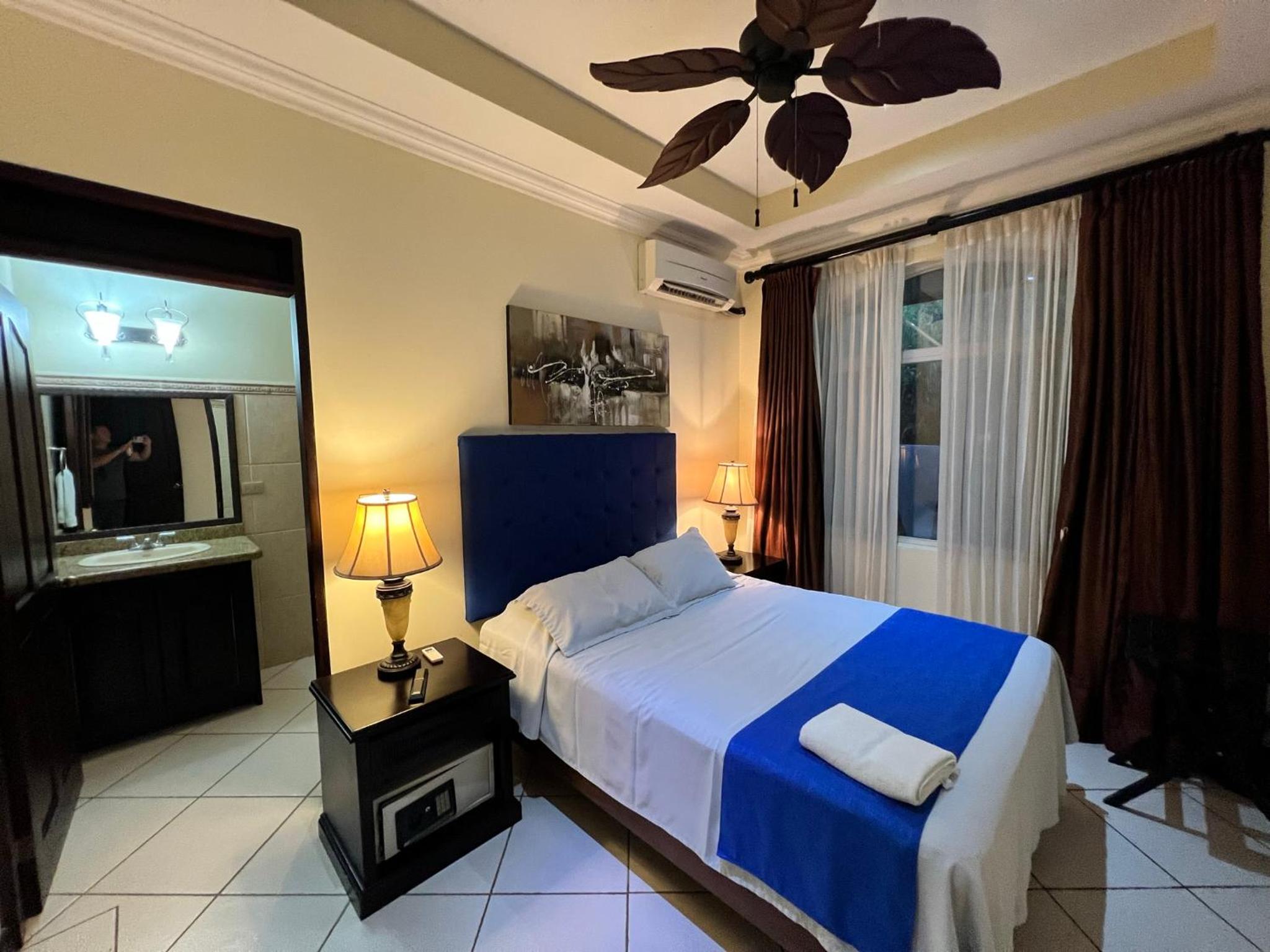 Los Amigos Luxury Villa