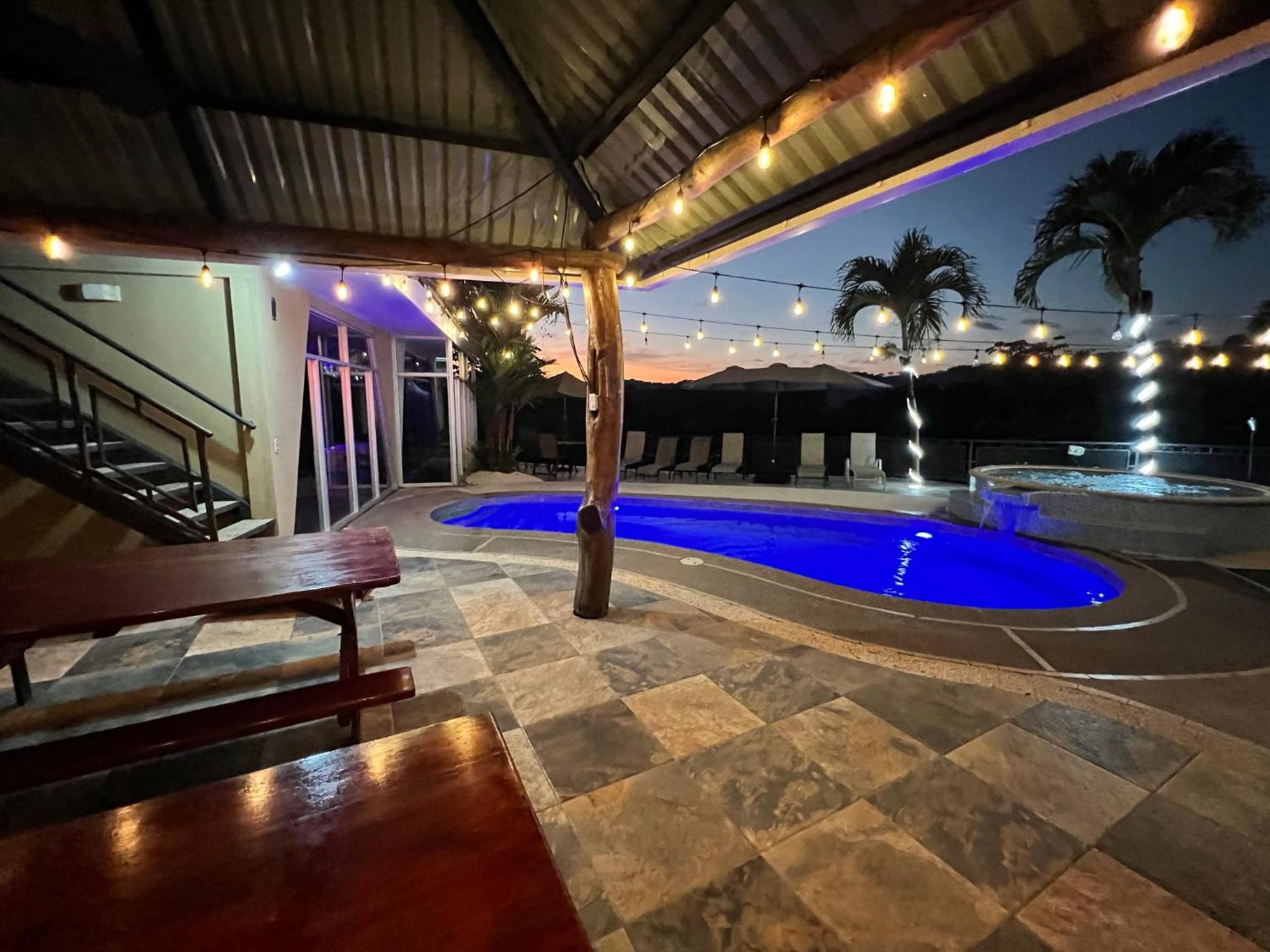 Los Amigos Luxury Villa