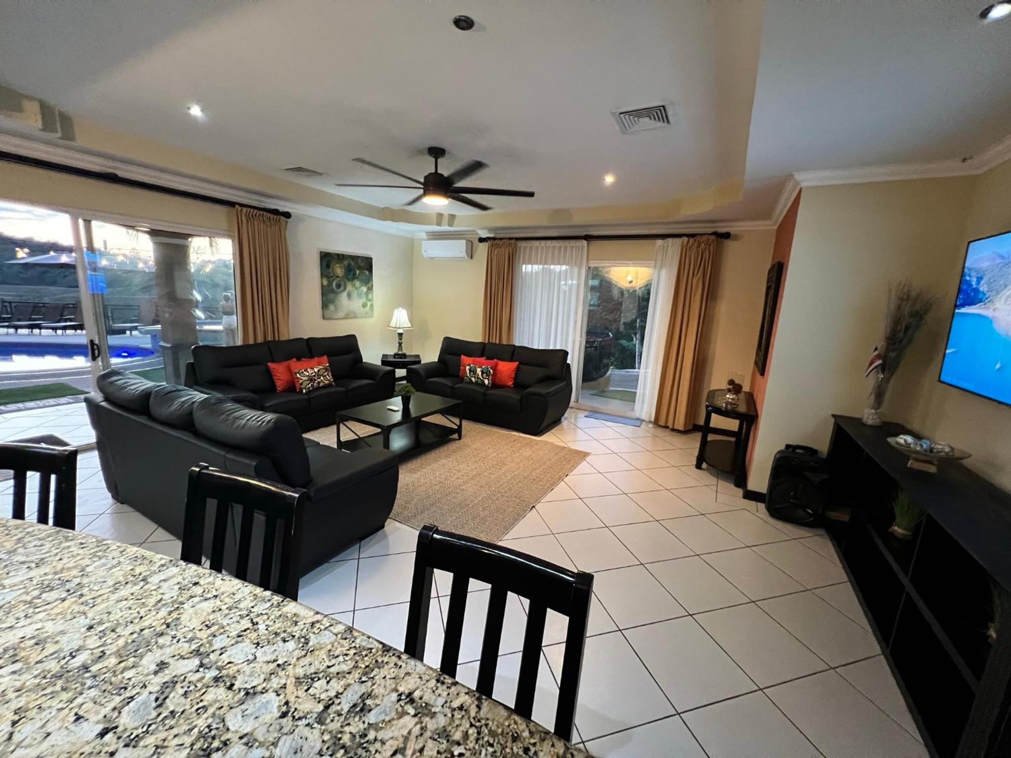 Los Amigos Luxury Villa