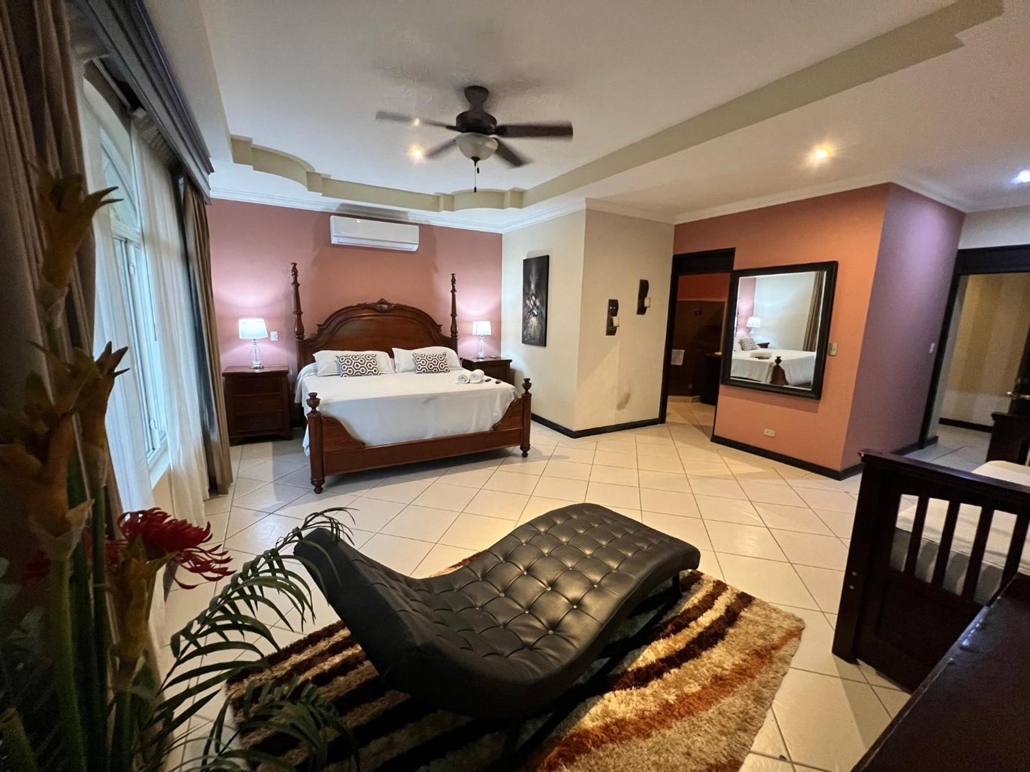 Los Amigos Luxury Villa