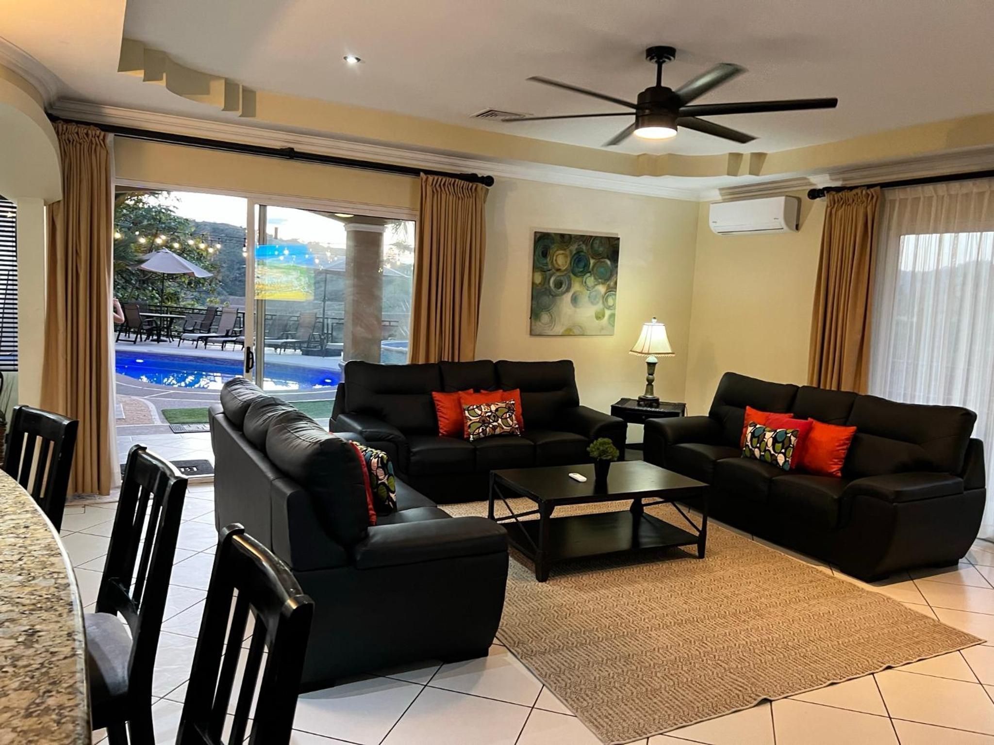Los Amigos Luxury Villa