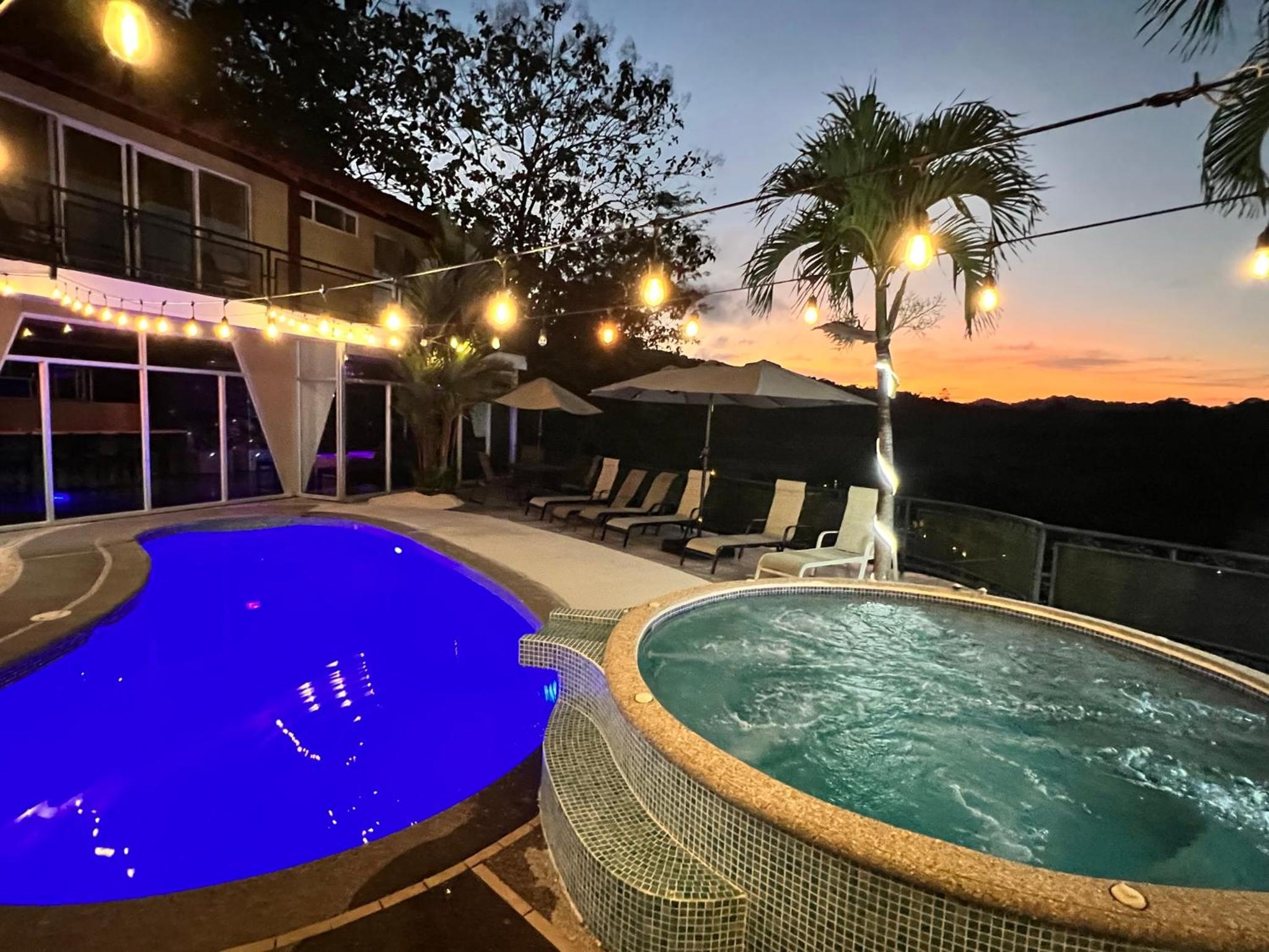 Los Amigos Luxury Villa