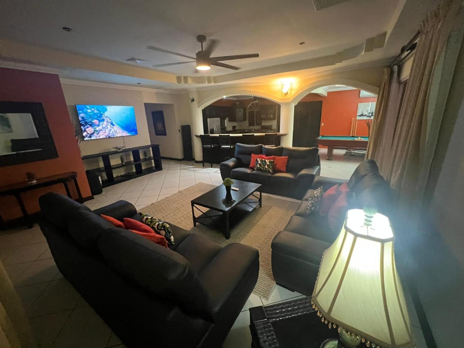 Los Amigos Luxury Villa
