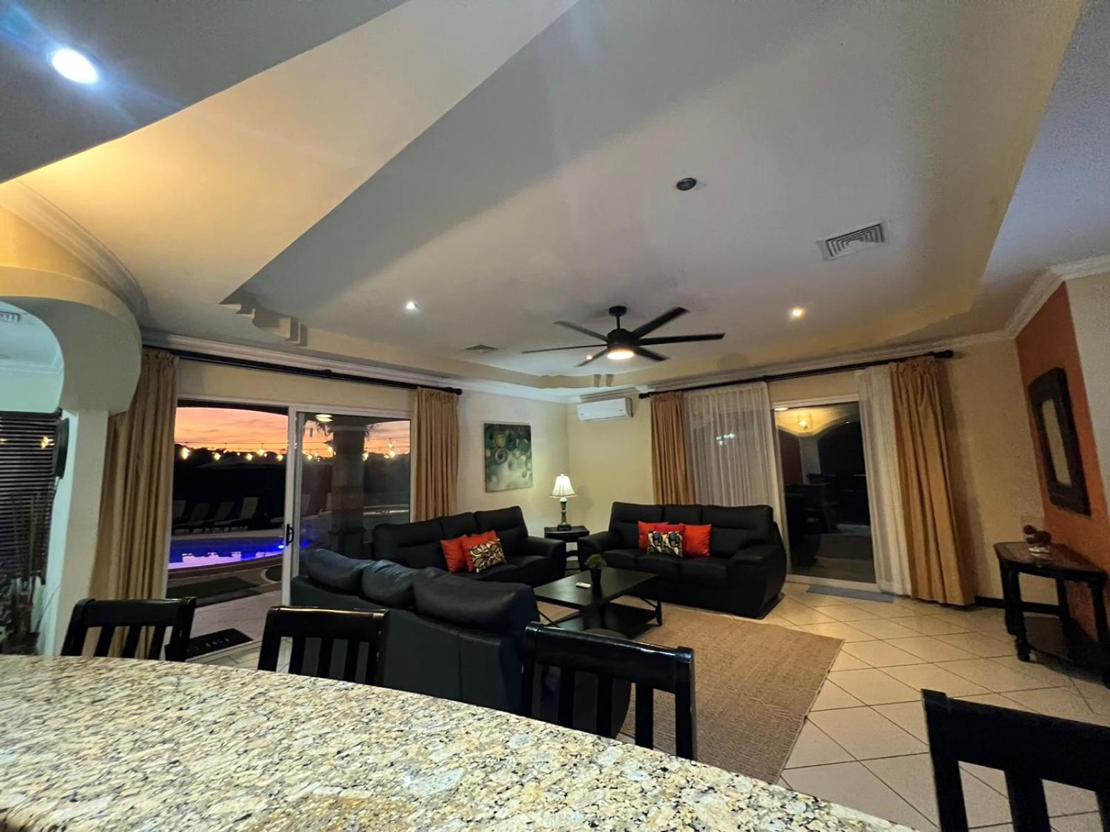 Los Amigos Luxury Villa