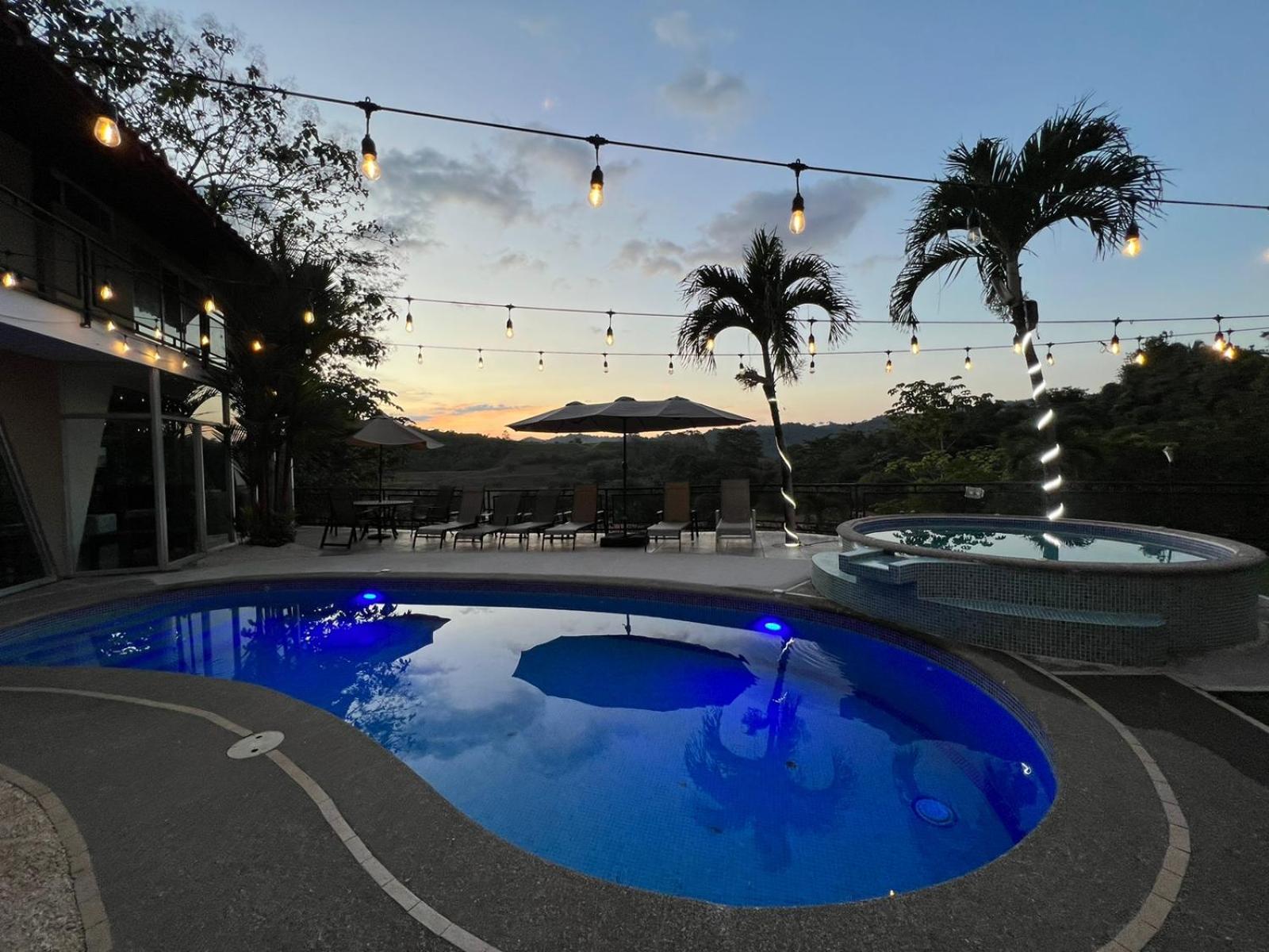 Los Amigos Luxury Villa