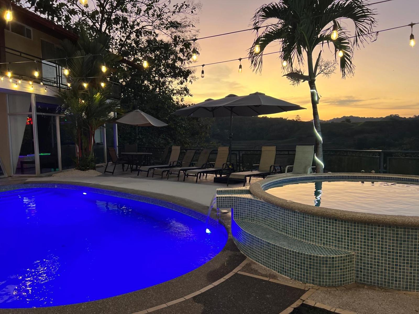 Los Amigos Luxury Villa