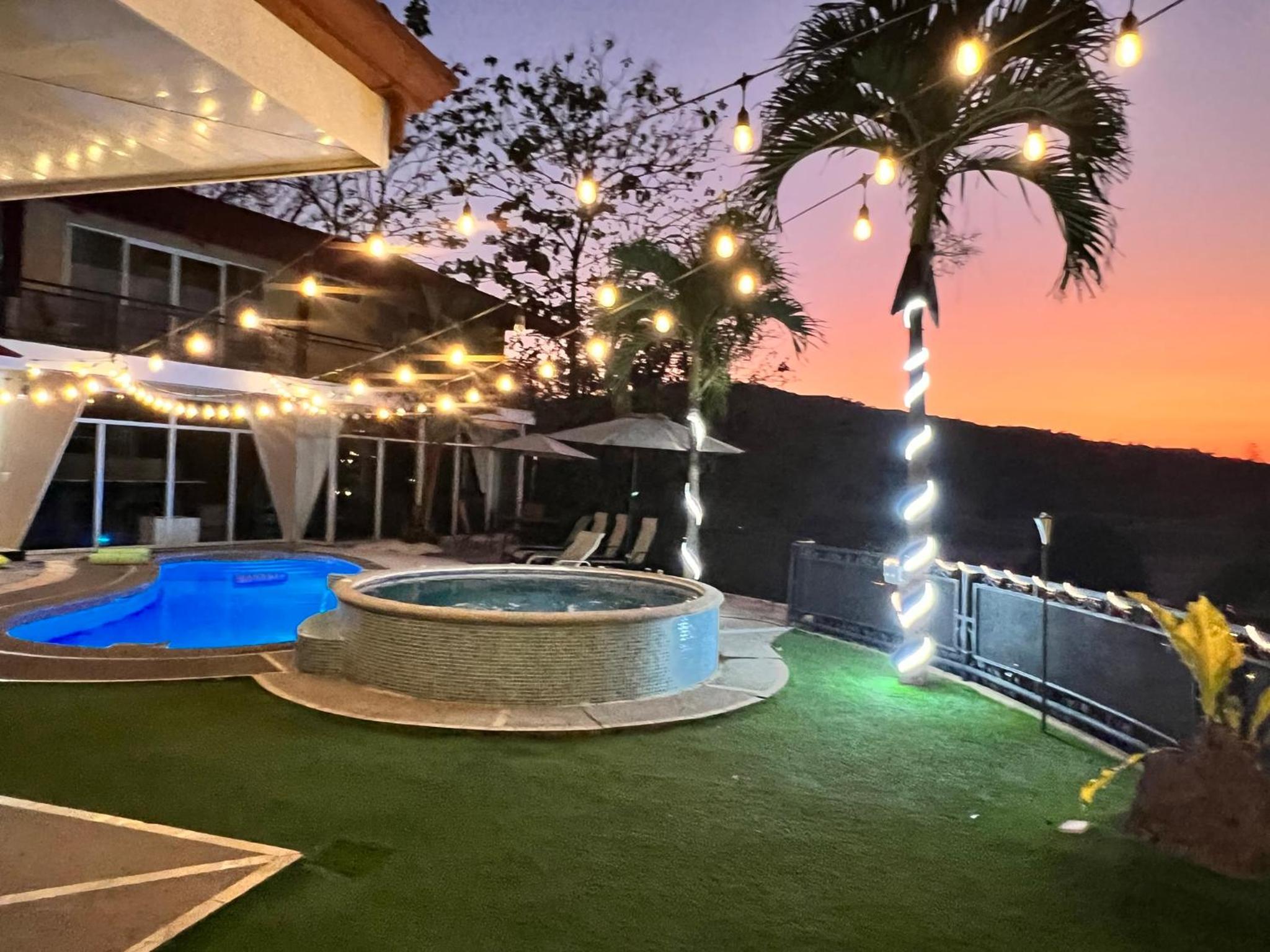 Los Amigos Luxury Villa