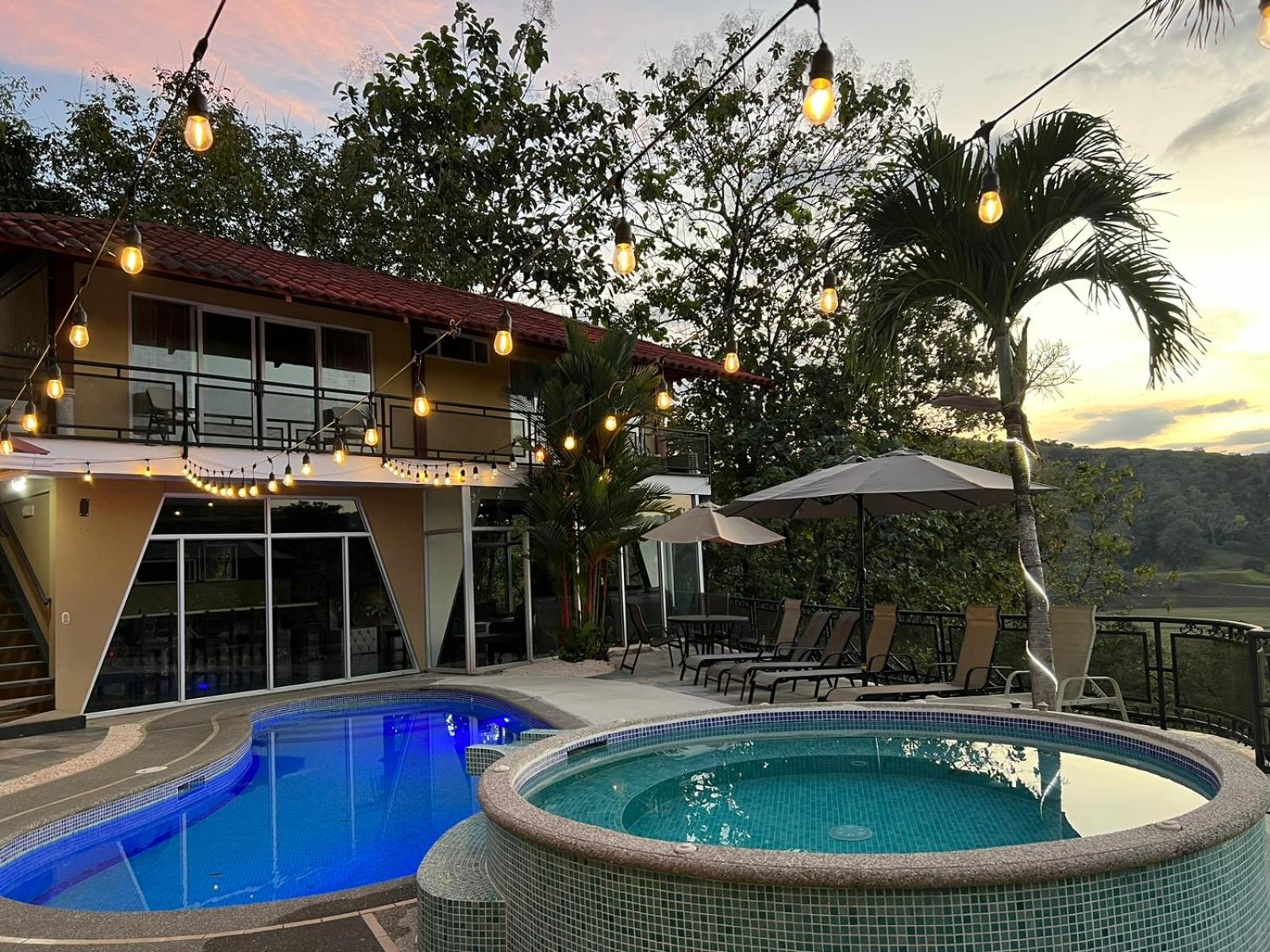 Los Amigos Luxury Villa