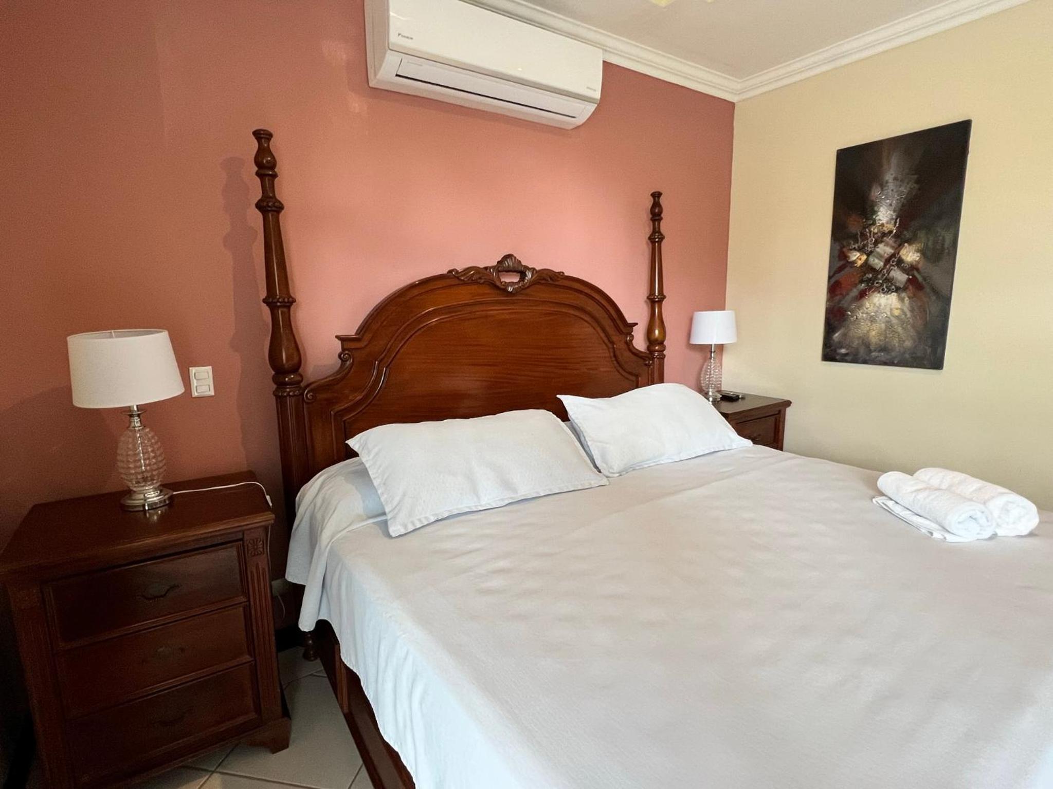 Los Amigos Luxury Villa
