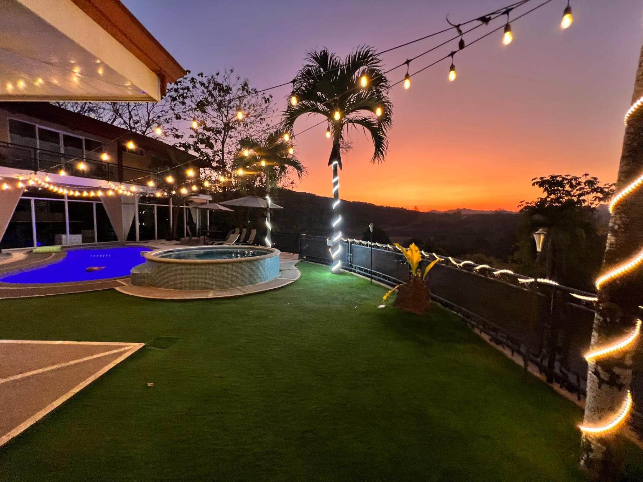 Los Amigos Luxury Villa