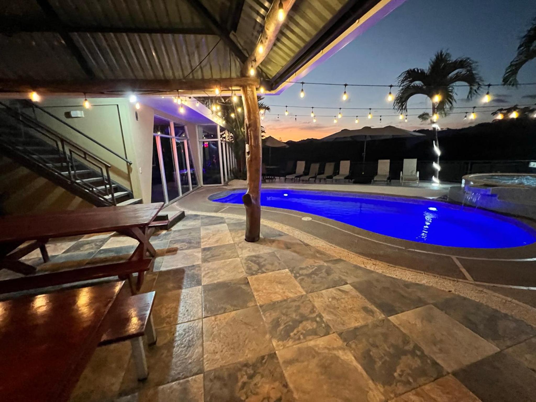 Los Amigos Luxury Villa