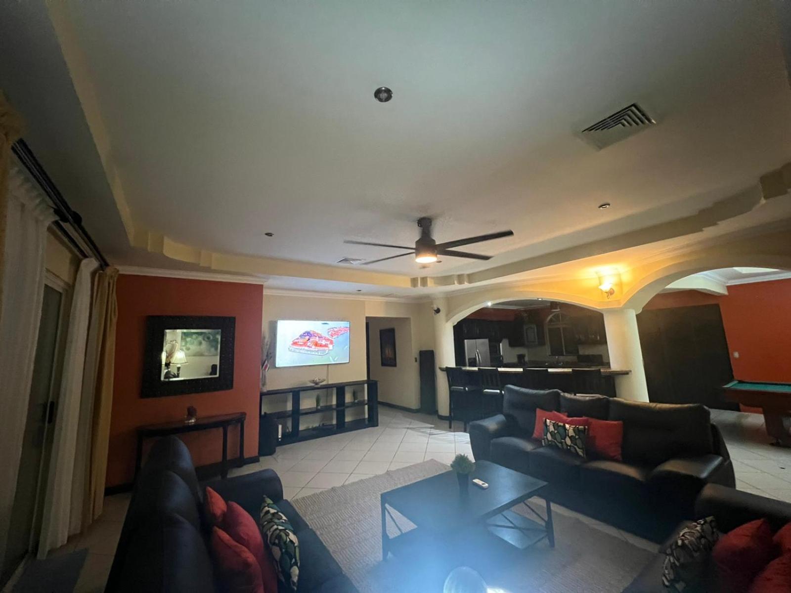Los Amigos Luxury Villa