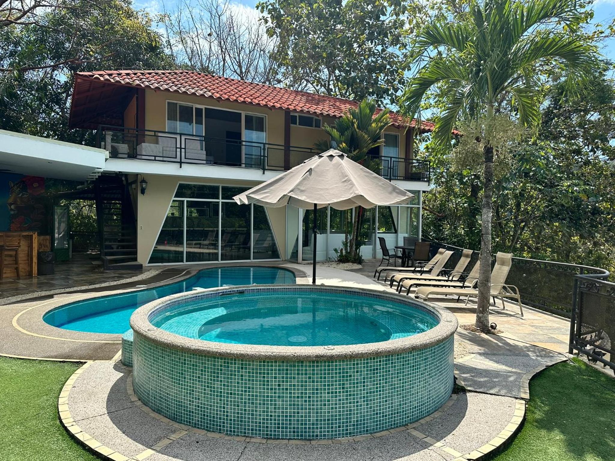 Los Amigos Luxury Villa