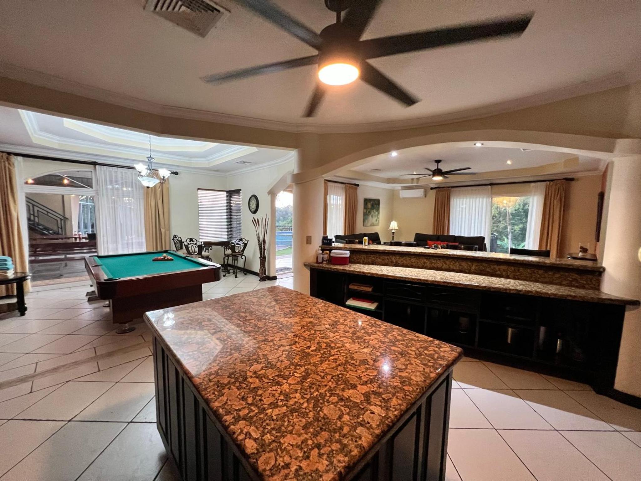 Los Amigos Luxury Villa